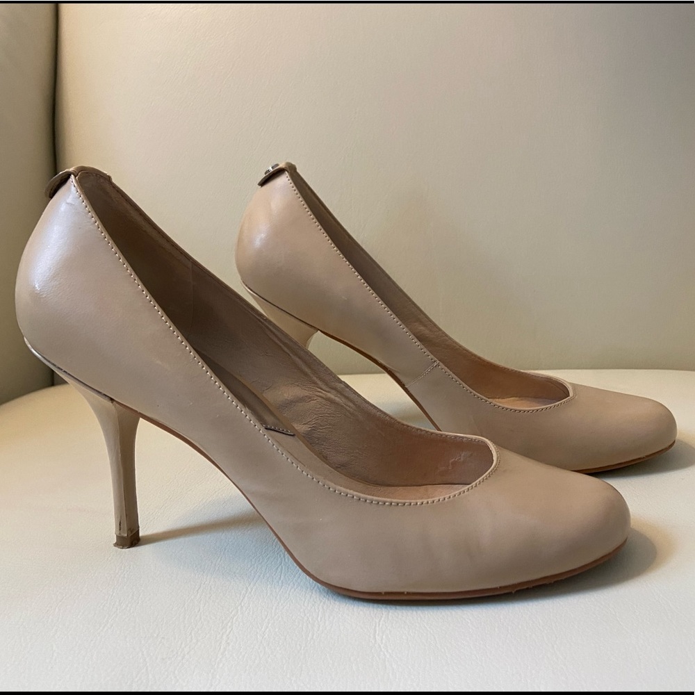 Michael Kors Pressley Mid Heel Like-New In Box Size 8.5